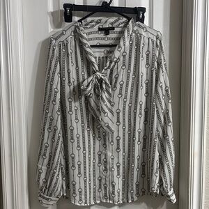 Chic Black and White Patterned Blouse